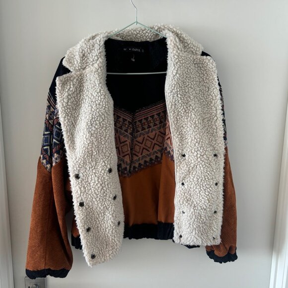 Zaful Faux Shearling Bomber Jacket - Picture 5 of 8